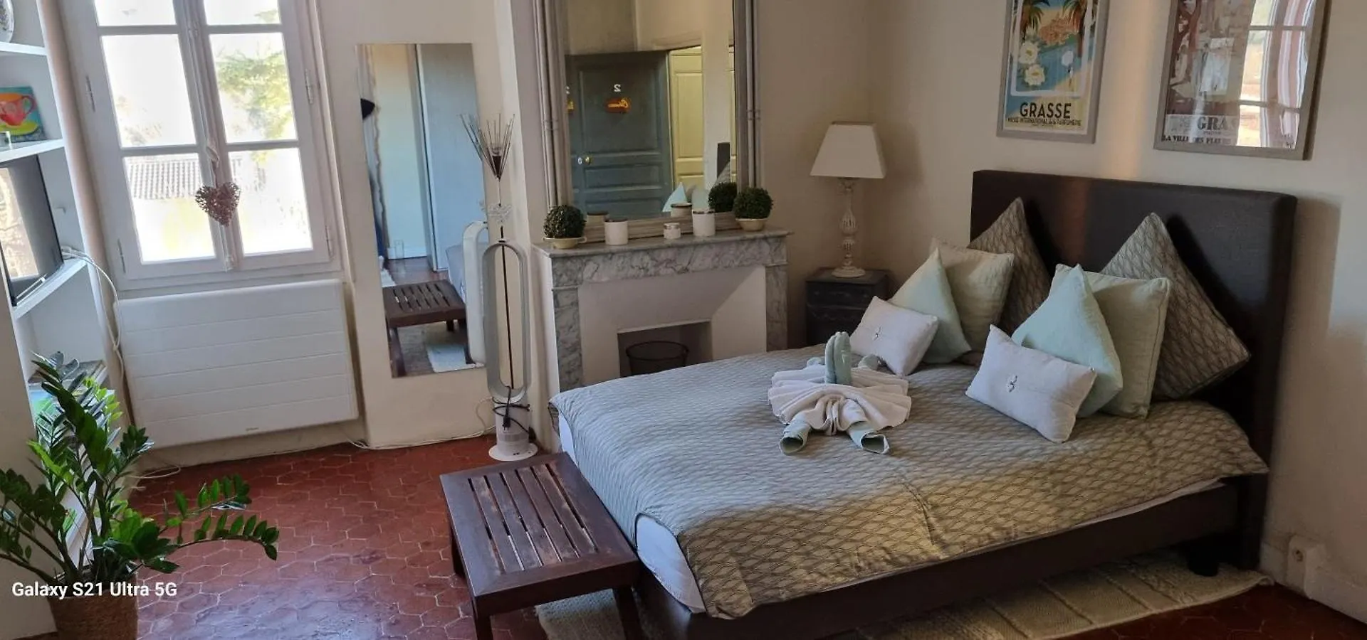 Le Belvédère - Chambres d'hôtes de charme et Restaurant Flassans-sur-Issole