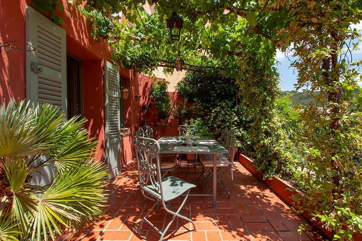 Bed & Breakfast Le Belvedere - Chambres D'Hotes De Charme Et Restaurant Flassans-sur-Issole